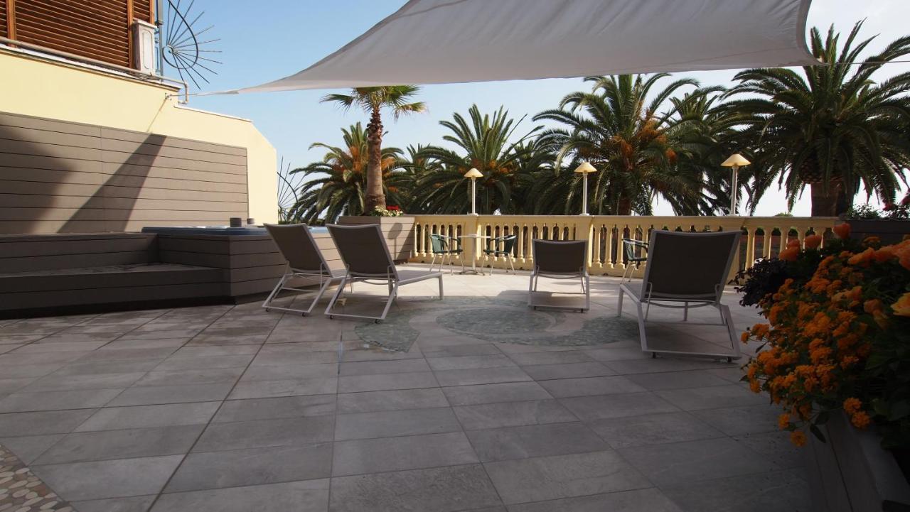 Piccolo Hotel Moneglia Exterior foto